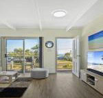 Dolphin Breeze fully fenced  pet friendly - Events Australia