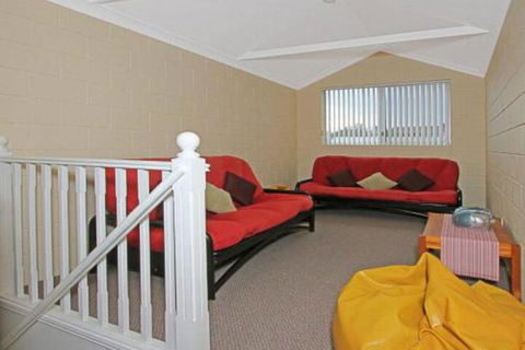 Ohio One Street Back From Beach Access - Events Australia 5