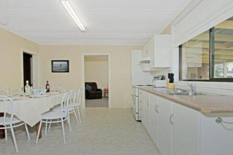 Ohio One Street Back From Beach Access - Events Australia 4