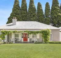 Nattai Lodge house  cottage in beautiful garden - Tourism Bookings