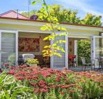 Poppy Cottage delightful pet friendly weatherboard - Tourism Bookings