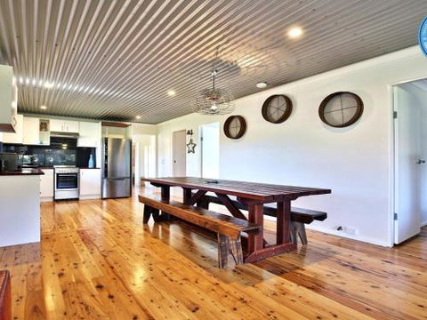 The Lobster Pot Great Outdoor Eating Area - Events Australia 4