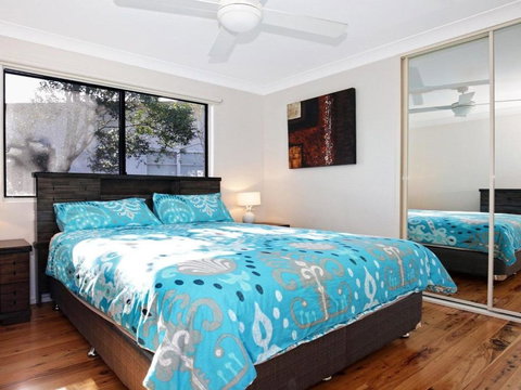 The Lobster Pot Great Outdoor Eating Area - Events Australia 2