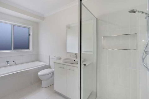 V & V Family Dream Away - Events Australia 3