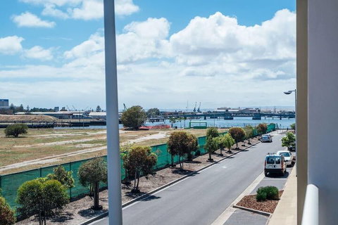 The Cove At New Port Pool Spa Sauna Gym & More - Events Australia 1