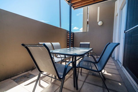 The Cove At New Port Pool Spa Sauna Gym & More - Events Australia 3