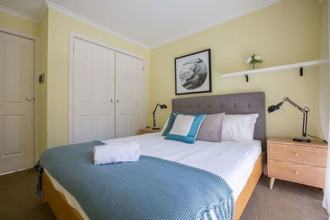 Spacious Comfortable Home In Wheelers Hill+pool - Accommodation Europe 3