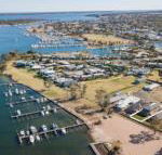 Captains Hideaway Jetty Berth  Pet Friendly - Events Australia