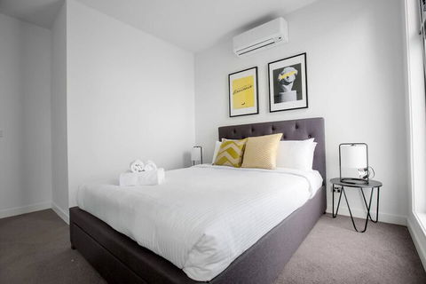 Elegant Stylish Living@mooneeponds Wifi/parking - Events Australia 3