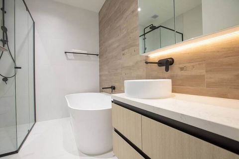 Delightful Townhouse Stay@moonee Ponds + Parking - Events Australia 3