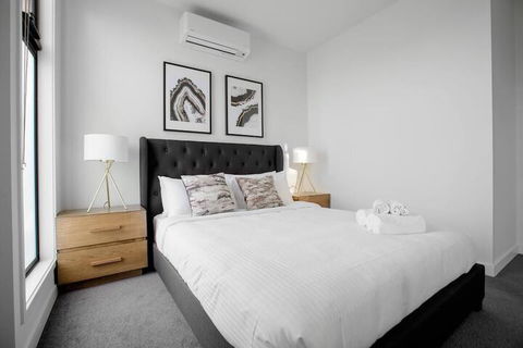 Delightful Townhouse Stay@moonee Ponds + Parking - Events Australia 4