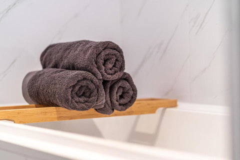 Seascape At Glenelg 3BDRM Luxury WiFi Beach Airport - Events Australia 3