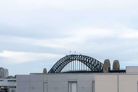 Luxurious Heritage Home With Harbour Bridge Views - Tourism Bookings 1