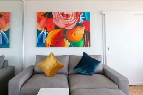 Bright 1 Bedroom Studio With Amazing City Views - Tourism Bookings 4