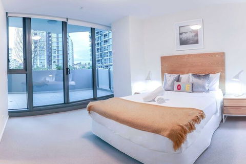 Incredible Riverside Apartment In Brisbane - Tourism Bookings 6