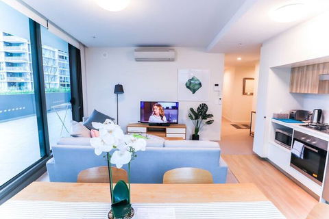 Incredible Riverside Apartment In Brisbane - Tourism Bookings 4