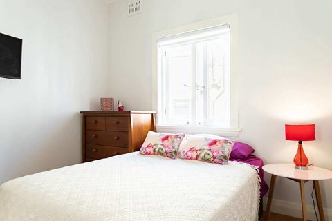 Garden Style Apartment In Prime Location - Tourism Bookings 3