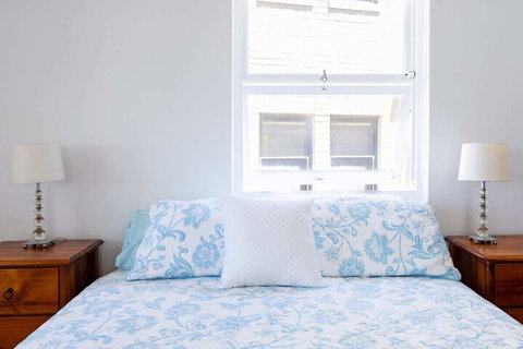 Garden Style Apartment In Prime Location - Tourism Bookings 2