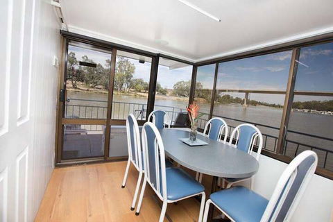 All Seasons Houseboats - Events Australia 5