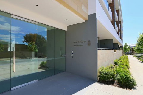 Large Modern 2 Bedroom Apartment Near Lake Claremont - Events Australia 2