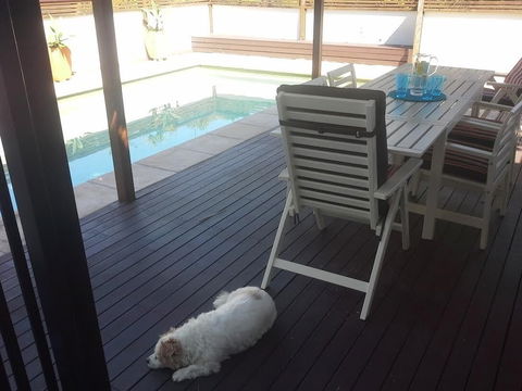 Minutes Walk To Peregian Beach & Surf! Unit 1 / 28 Pelican Street - Events Australia 1