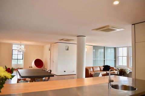 New York Loft Style Flat In Surry Hills - Events Australia 6