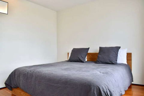 New York Loft Style Flat In Surry Hills - Events Australia 5