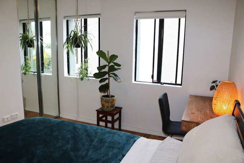 Erko Home In The Middle Of The Action With Parking - Tourism Bookings 1