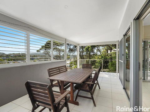 Coast 3 / 42 Avoca Drive Avoca Beach - Tourism Bookings 3