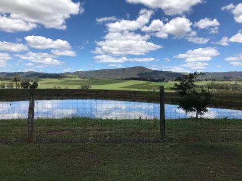 Oakey Creek HV Country Retreat Walk To Wine Tasting - Tourism Bookings 1