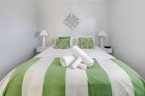 Sandy Cove - Events Australia 5