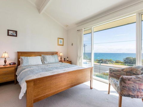 SEAVIEWS MORNINGTON.... - Events Australia 2