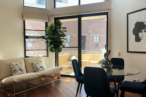 Classic Woolstore Apartment In Teneriffe - Events Australia 7