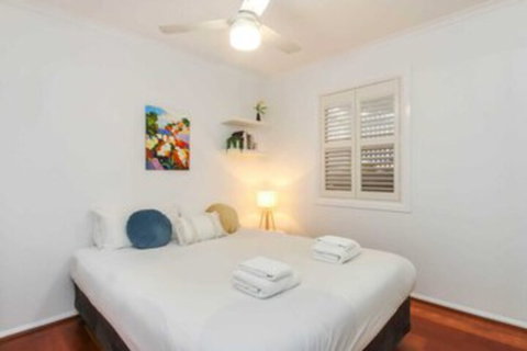 Stylish 3BD Family Home In Leafy Paddington - Tourism Bookings 0