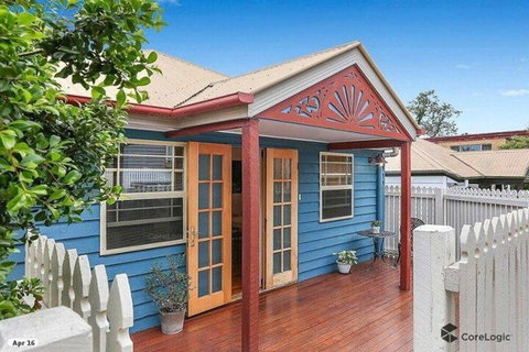 Stylish 3BD Family Home In Leafy Paddington - Tourism Bookings 5