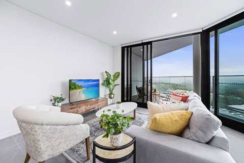 HomeHotel Ultra Luxury 2 Bedroom Next To Mall & Train - Events Australia 4