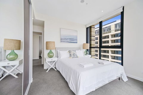 HomeHotel Ultra Luxury 2 Bedroom Next To Mall & Train - Events Australia 2