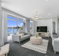 Havana Blue - Large 4 Bedroom Home - Events Australia