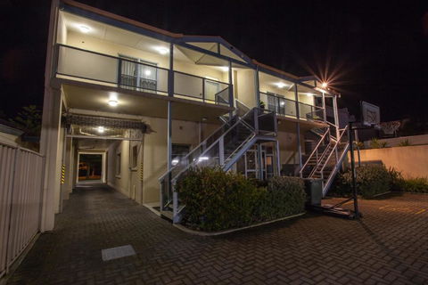 Port Lincoln Foreshore Apartments - Accommodation Europe 2