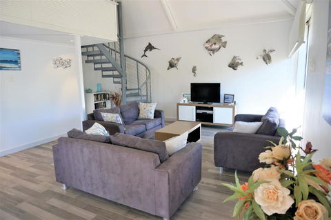 Osprey Holiday Village Unit 121 Fantastic 3 Bedroom Holiday Villa With A Pool In The Complex - Events Australia 7