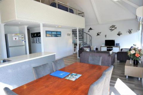 Osprey Holiday Village Unit 121 Fantastic 3 Bedroom Holiday Villa With A Pool In The Complex - Events Australia 0