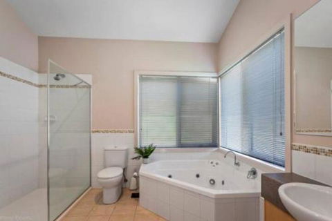 DRIFTWOOD VILLA Free Wifi Walk To Beach - Events Australia 3