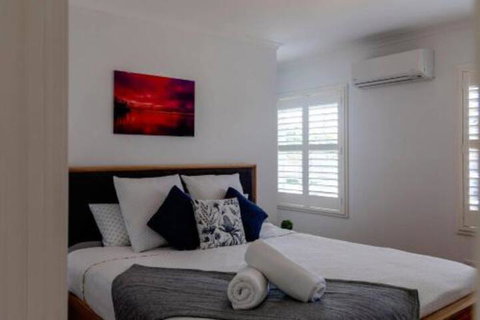 5 Bedroom Close To Beach & Moorpanyal Park - Events Australia 4