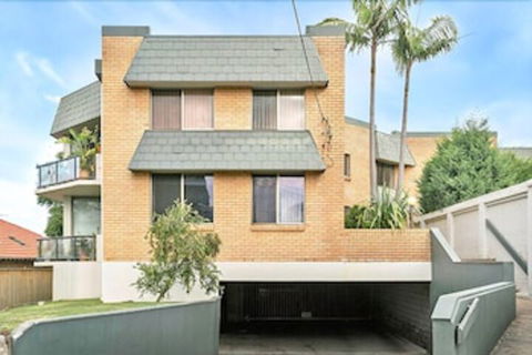 The Apartment Service NAP13 - Tourism Bookings 1