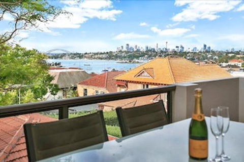 The Apartment Service NAP13 - Tourism Bookings 6