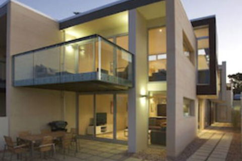 Alouarn Apartment 1 - Events Australia 0