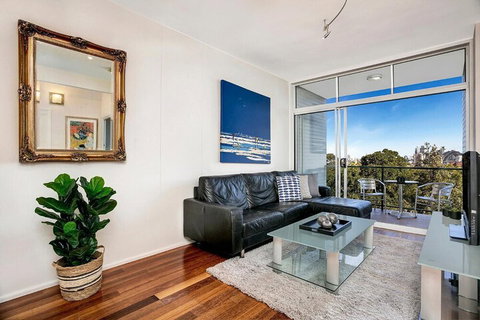 The Apartment Service BENT6 - Events Australia 6