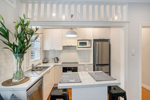 The Apartment Service CLOVY - Events Australia 5