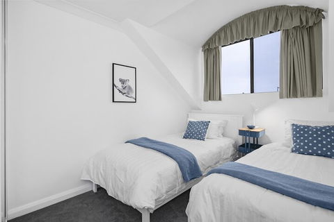 HOLT1 Crows Nest Holtermann Street - Events Australia 2