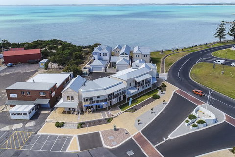 Robe Marina Accommodation - Events Australia 3